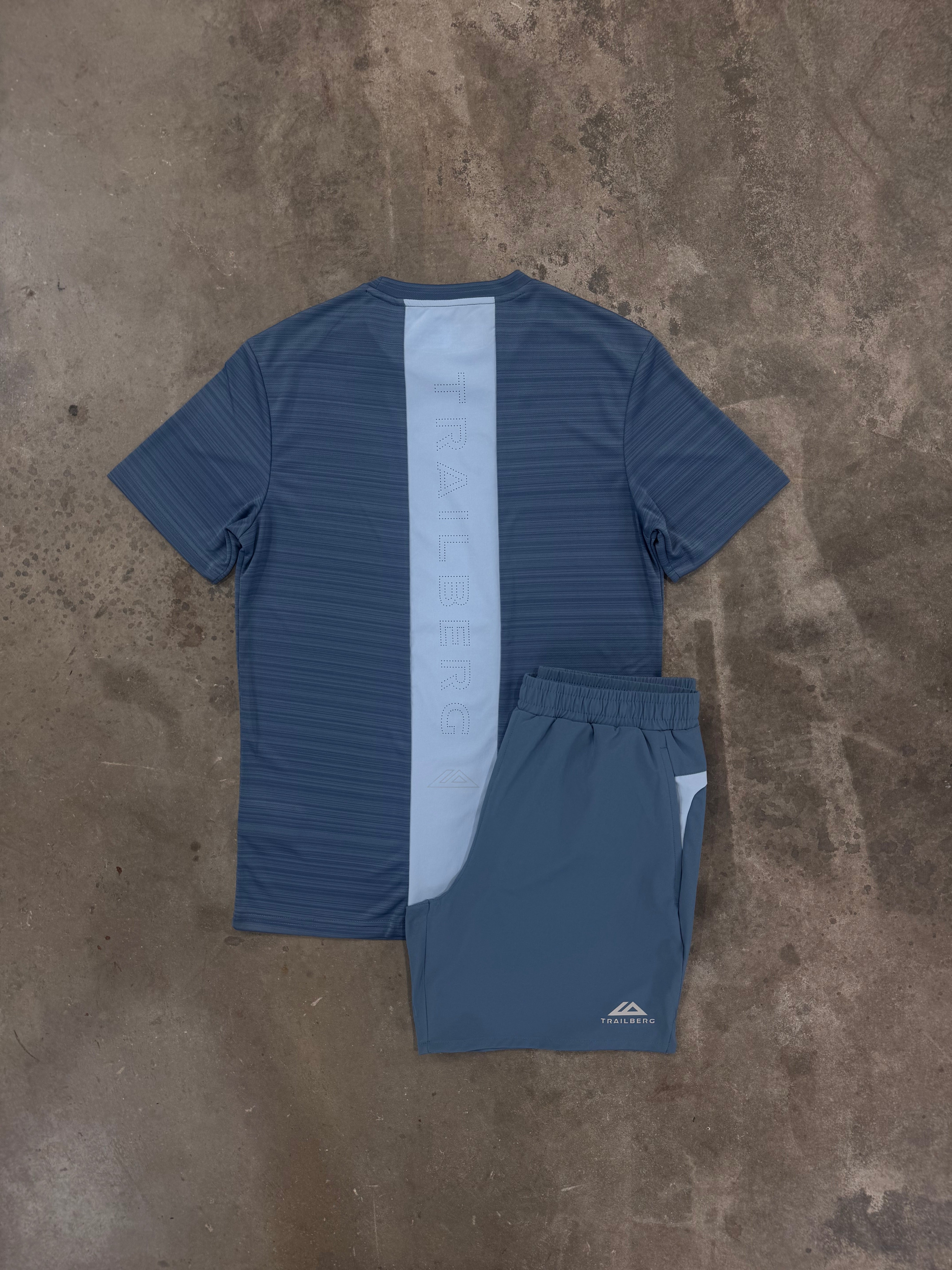 Trailberg AW25 Cloud Dove Set - T Shirt / Short
