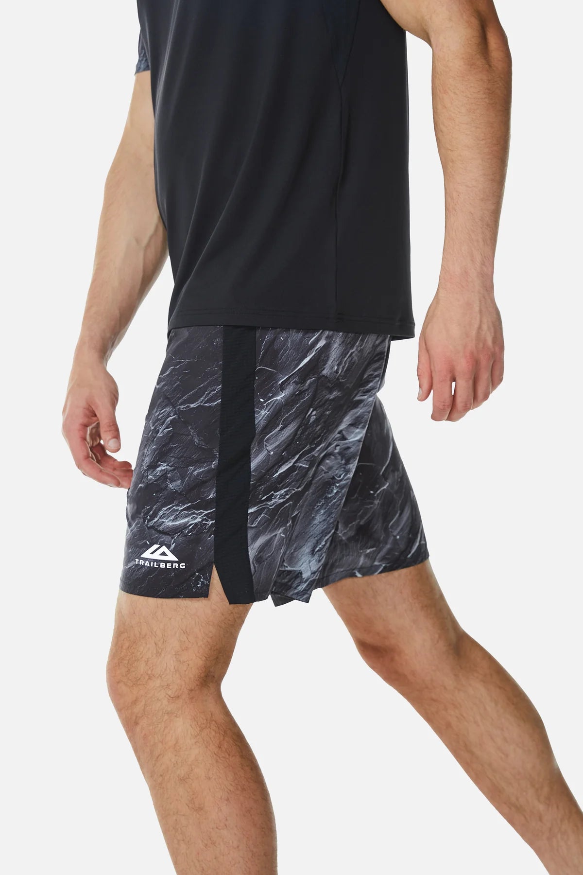 Trailberg Vertex Obsidian Short - Black