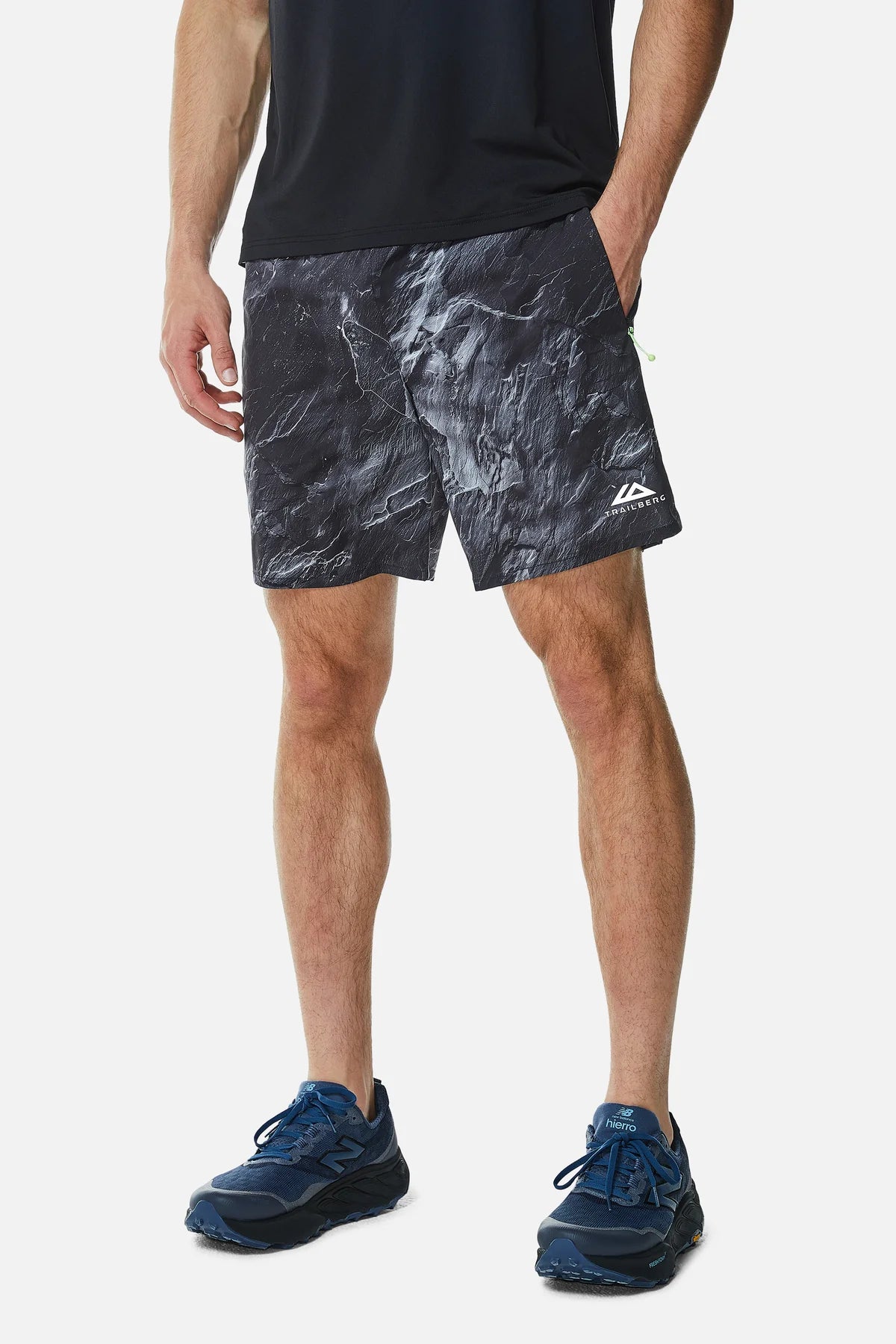 Trailberg Vertex Obsidian Short - Black