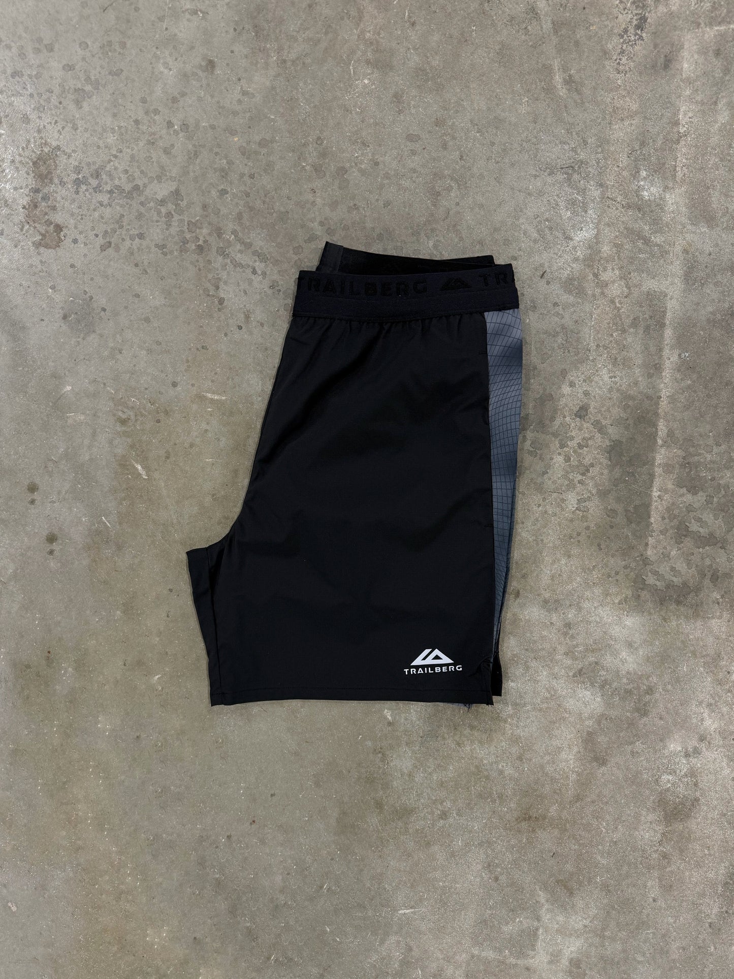 Trailberg Haze Short - Black
