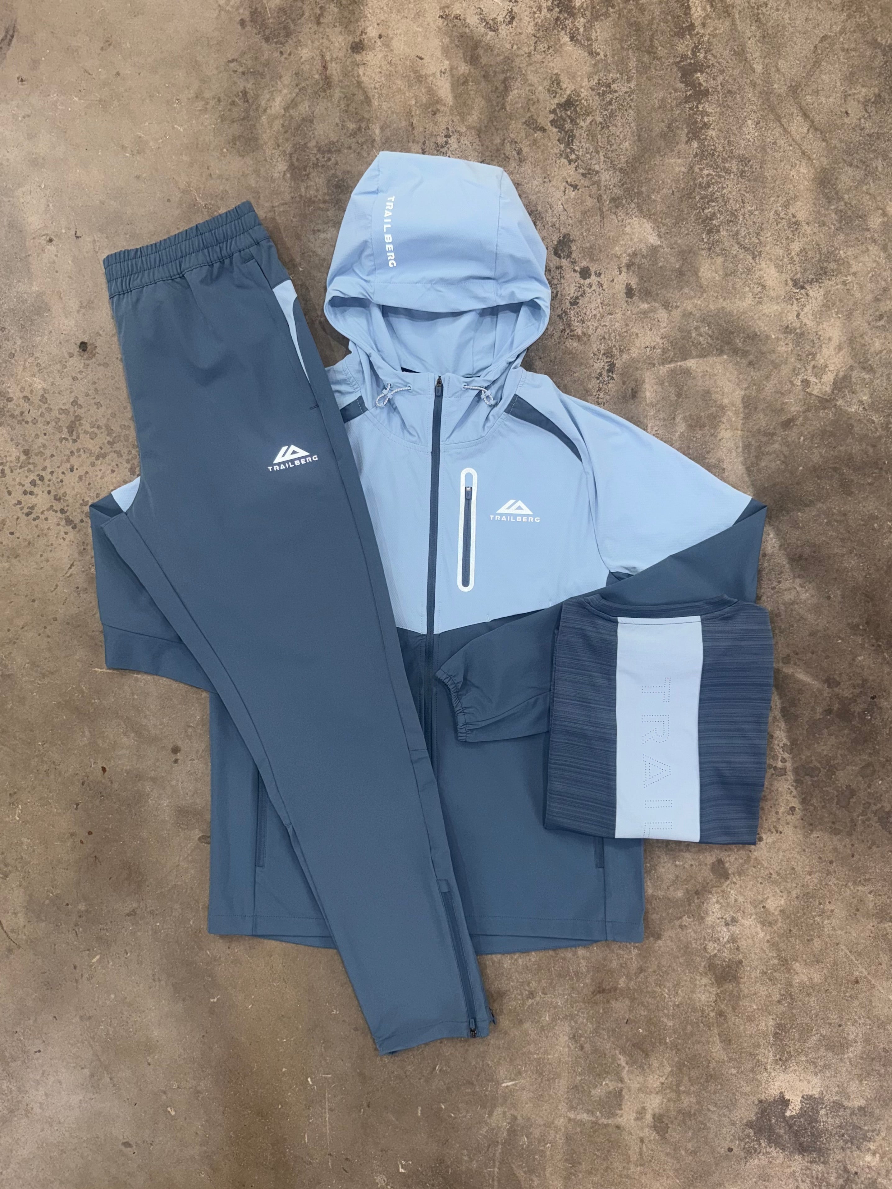 Trailberg AW25 Cloud Dove 3 Piece Set - Jacket / T Shirt / Pant