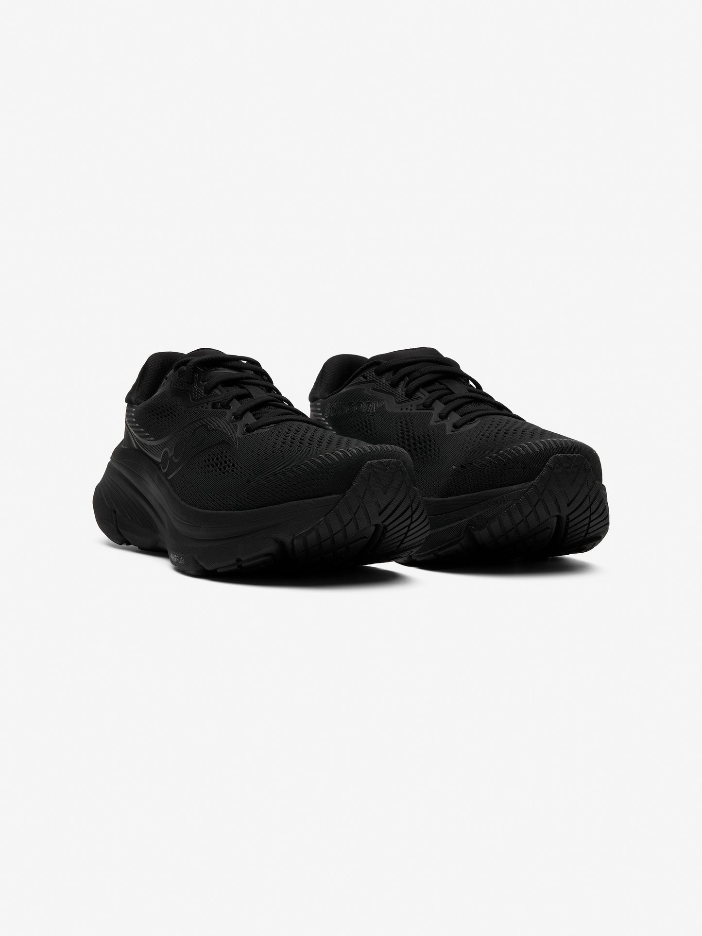 Saucony Guide 19 Trainer - Triple Black from DripModa