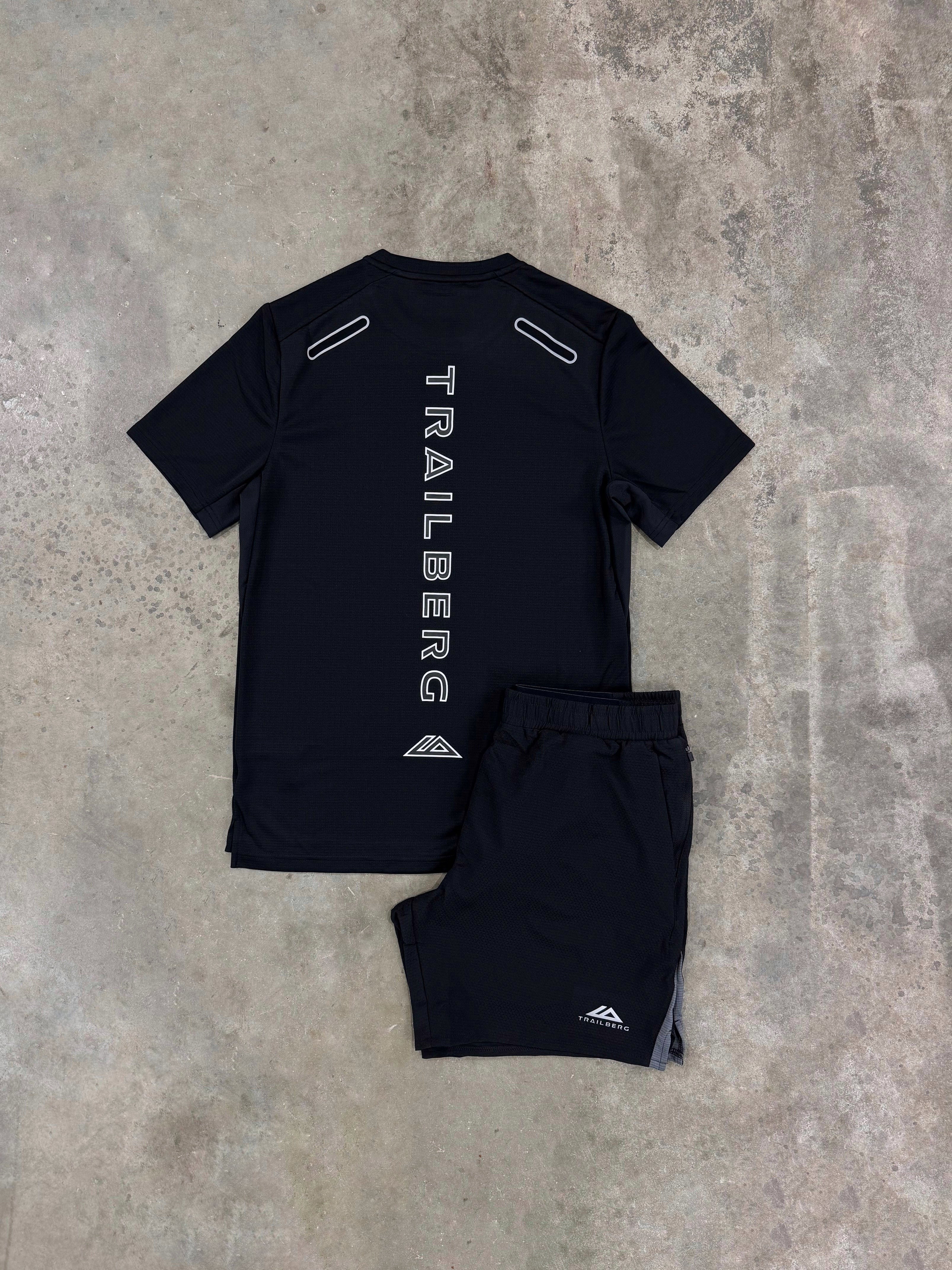 Trailberg Gotthard Black Set - T Shirt / Short