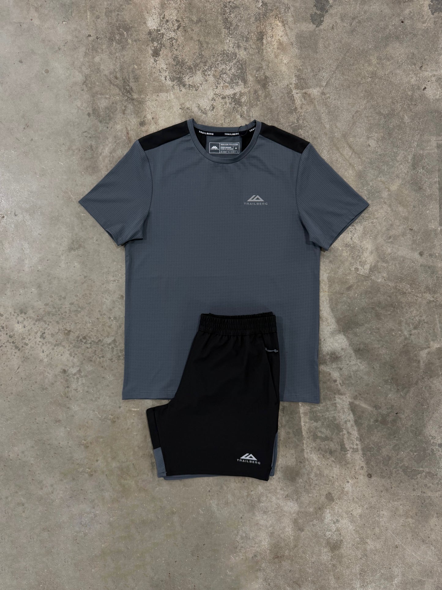 Trailberg Rapid Dash Graphite Set - T Shirt / Short