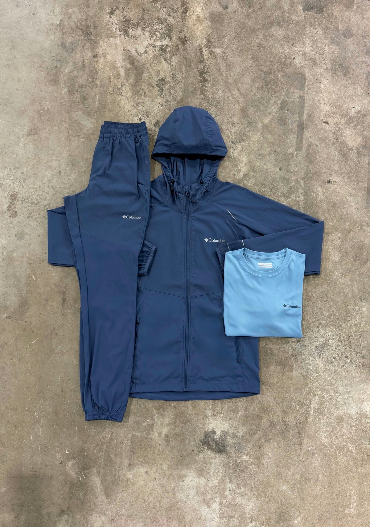 Columbia Tech Wind Dark Mountain 3 Piece Set - Jacket / T Shirt / Pant