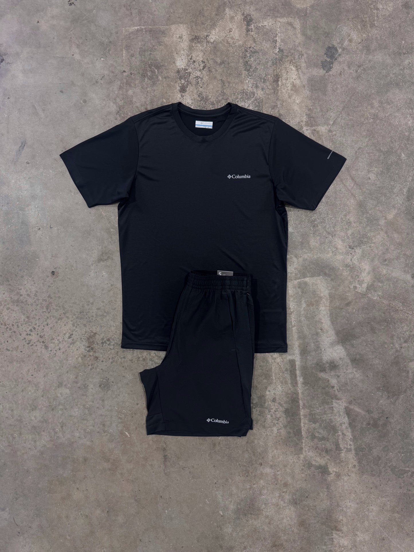 Columbia Stealth Black Set - T Shirt / Short