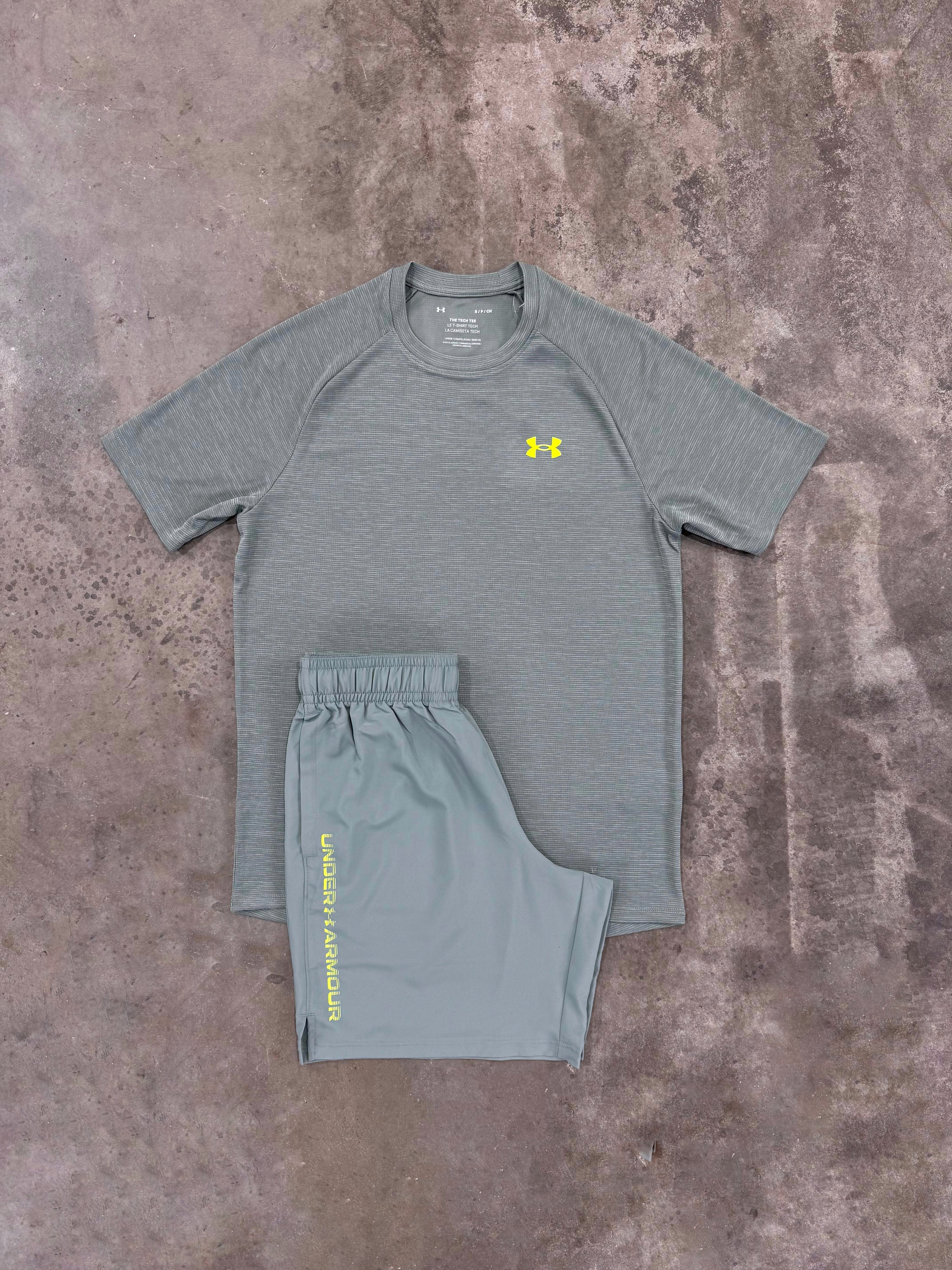 Under Armour Textured Silica Green Set - T Shirt / Short