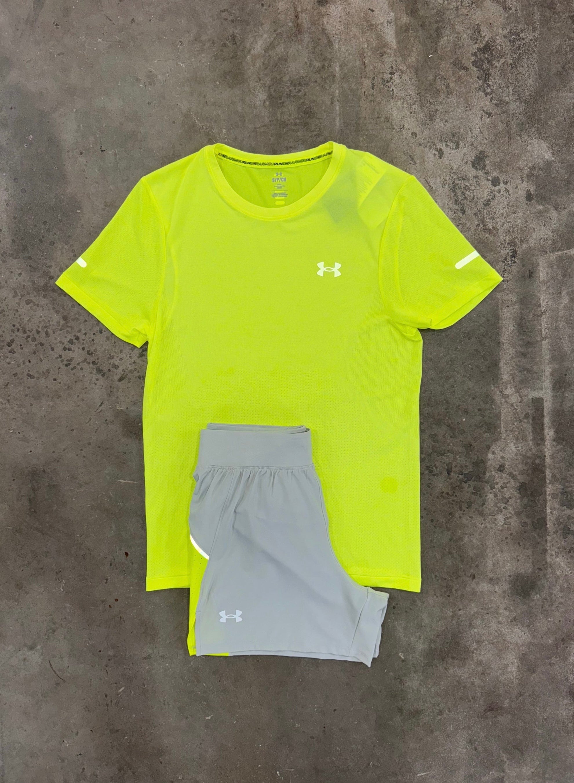 Under Armour Seamless Stride Yellow Set - T Shirt / Short