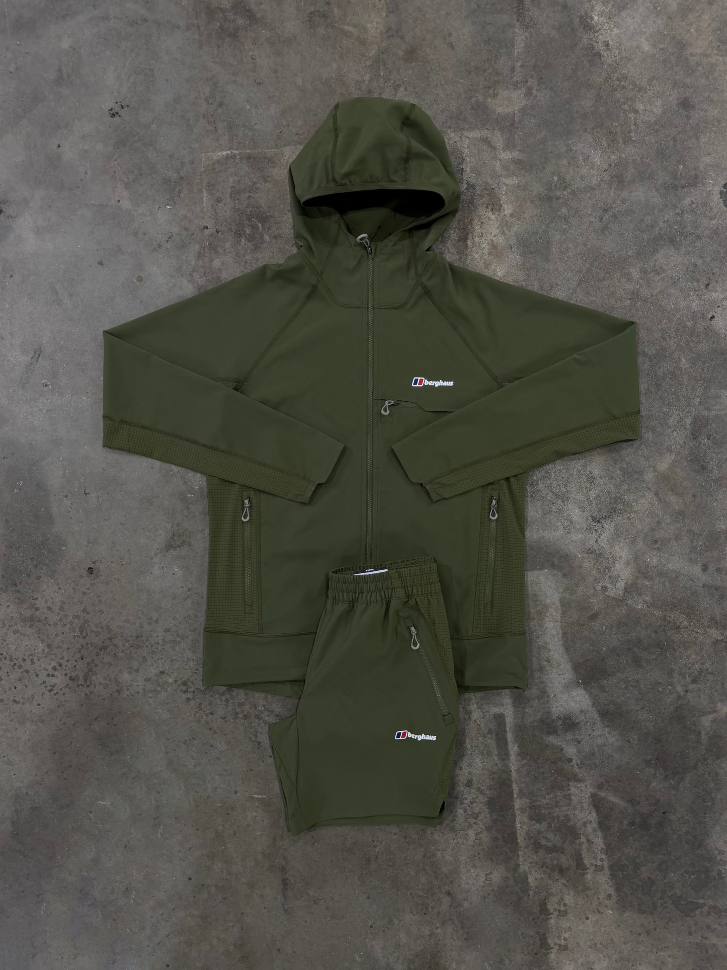 Berghaus Wavertree Green Set - Jacket / Short