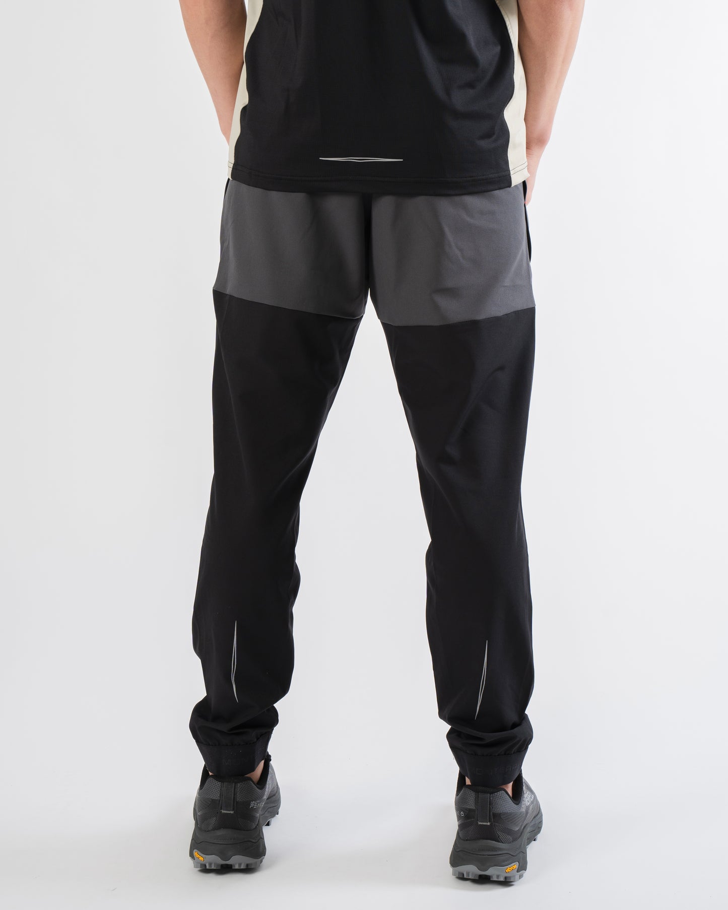 Monterrain Vault Woven Black / Fossil 3 Piece Set - Jacket / T Shirt / Pant