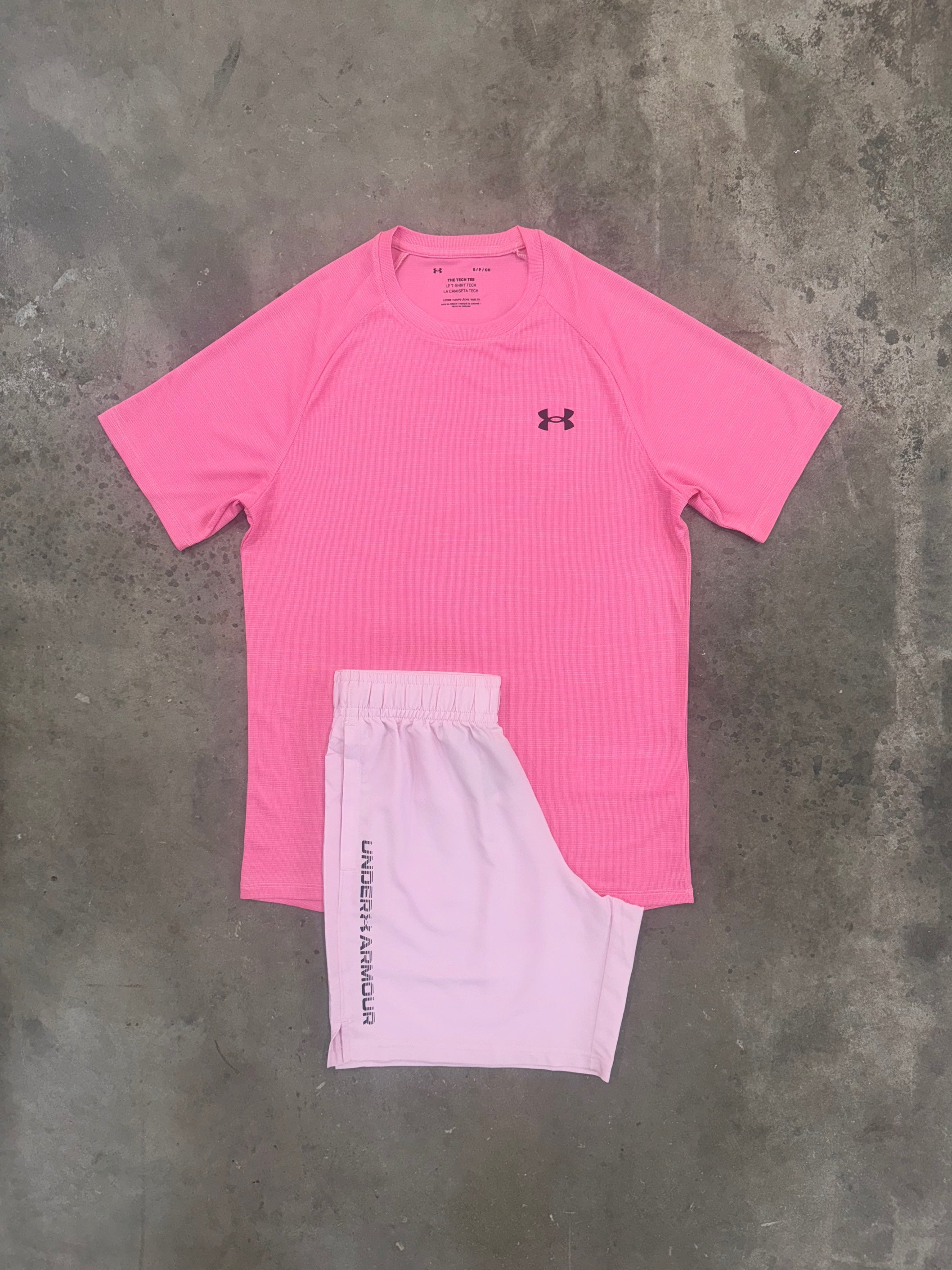 Under Armour Textured Pink 3 Piece Set - Quarter Zip / T Shirt / Short