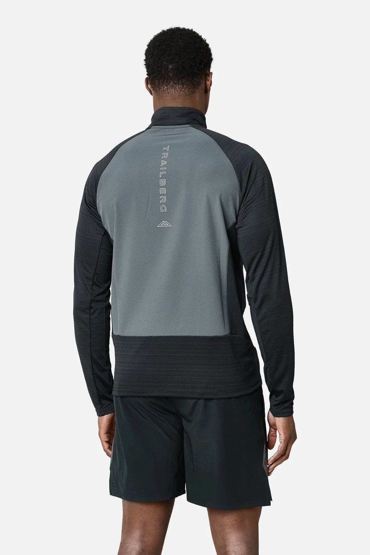 Trailberg SS26 Cloud Quarter Zip - Black / Volcano Grey