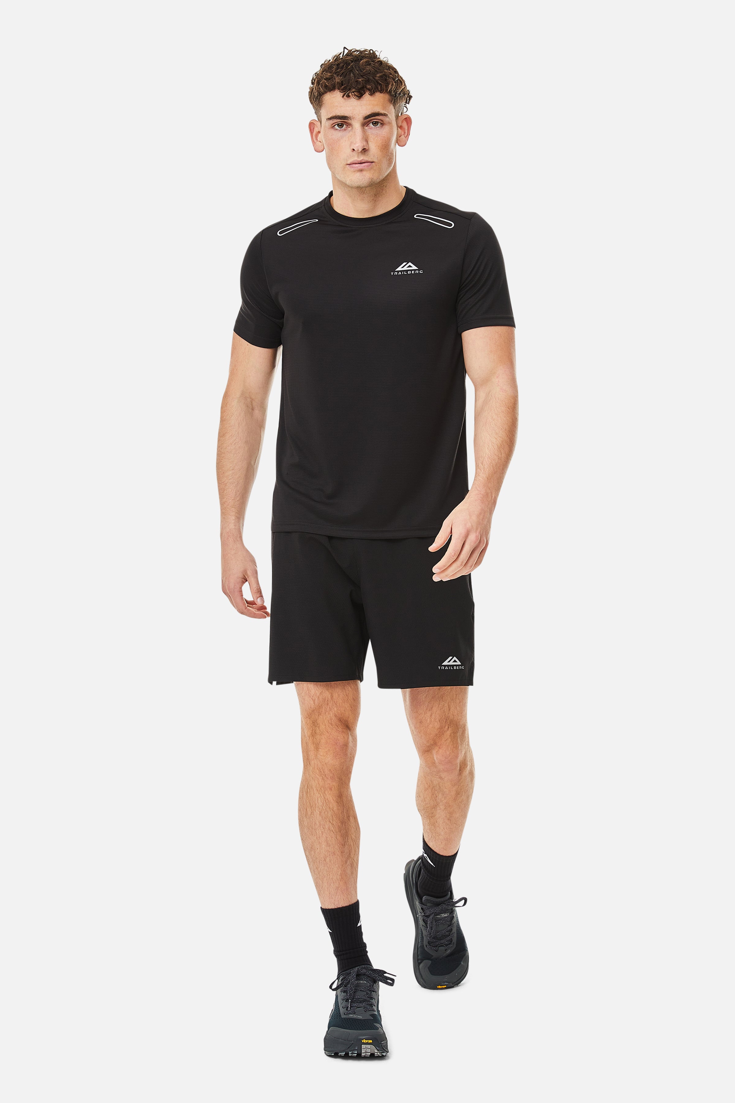Trailberg Gotthard Black Set - T Shirt / Short