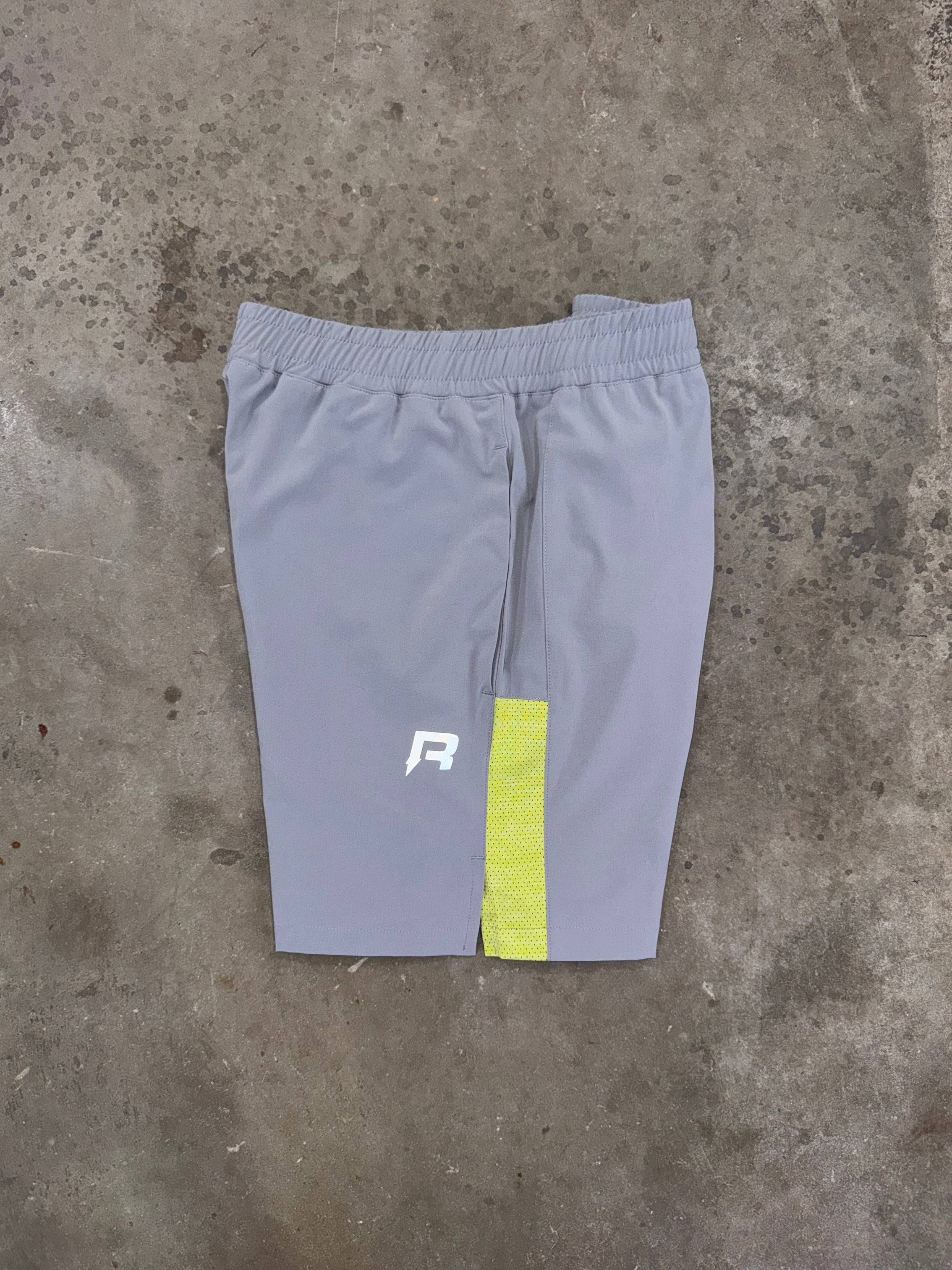 Reprimo Track Short - Grey / Volt