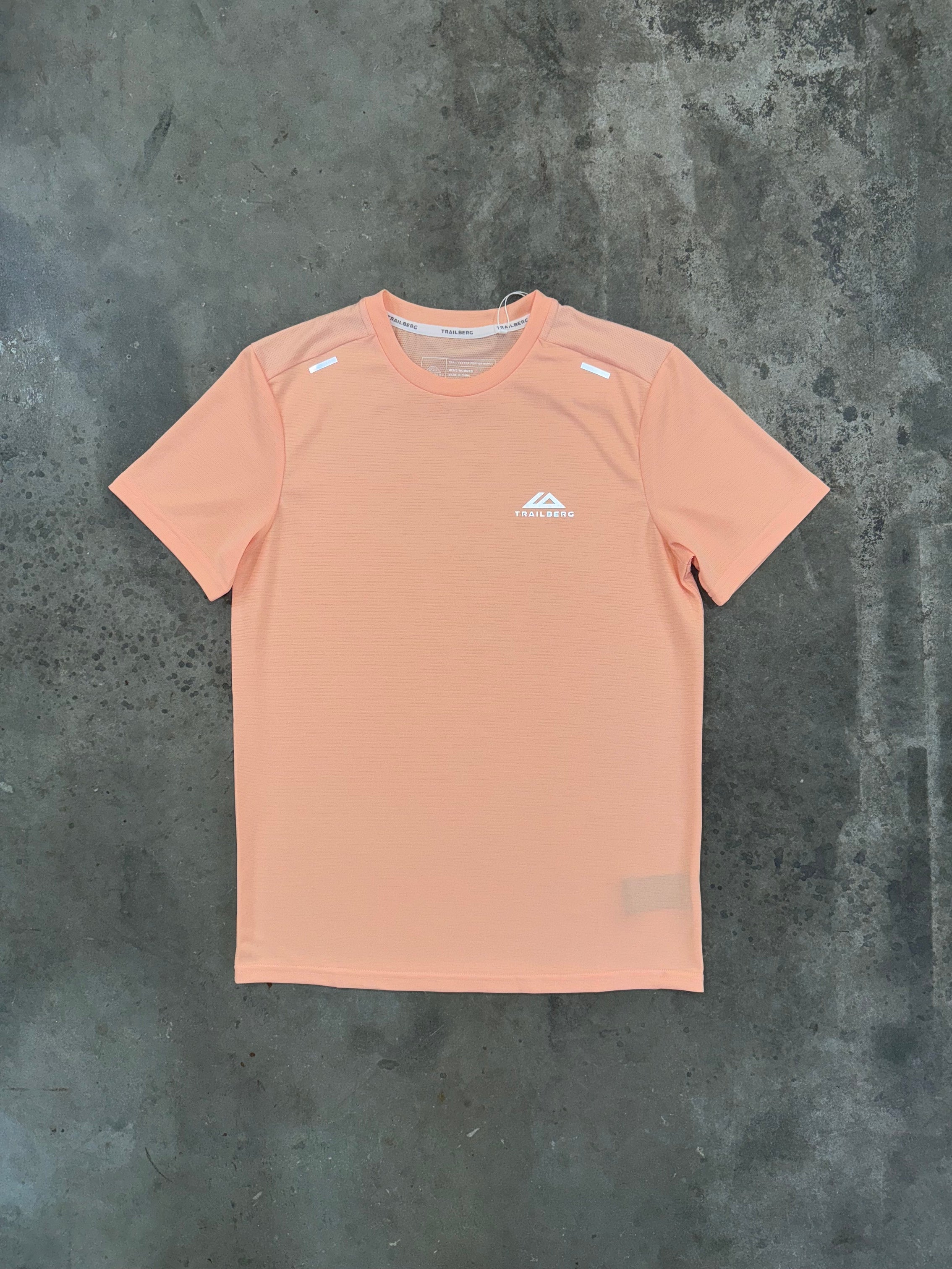 Trailberg Crest T Shirt - Peach