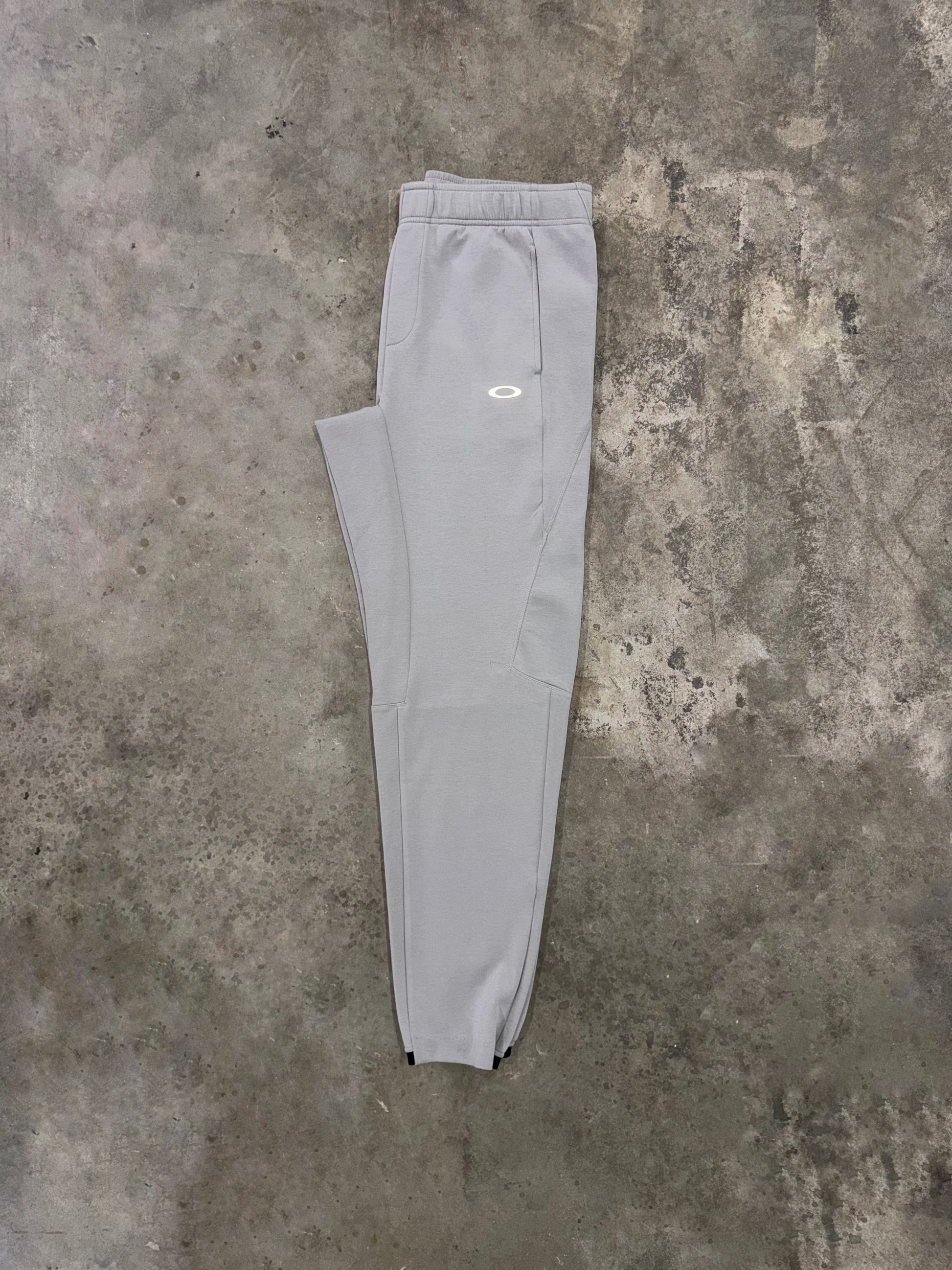 Oakley Edge Force Pant - Cement Grey from DripModa