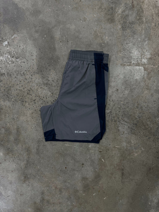 Columbia Three Pitch Short - Grey / Navy