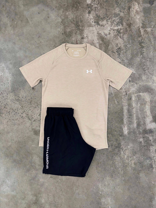 Under Armour Textured Brown Set - T Shirt / Shorts