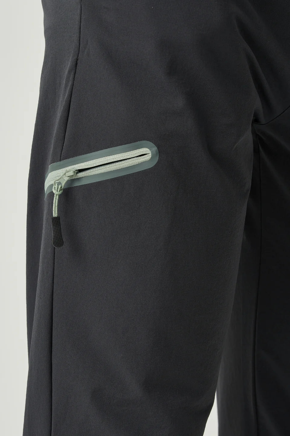 Reprimo Geyser Pant - Iceberg / Onyx from DripModa