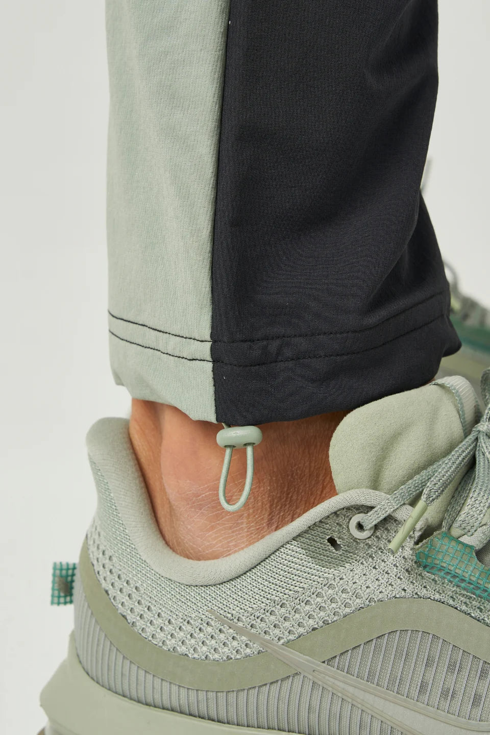 Reprimo Geyser Pant - Iceberg / Onyx from DripModa