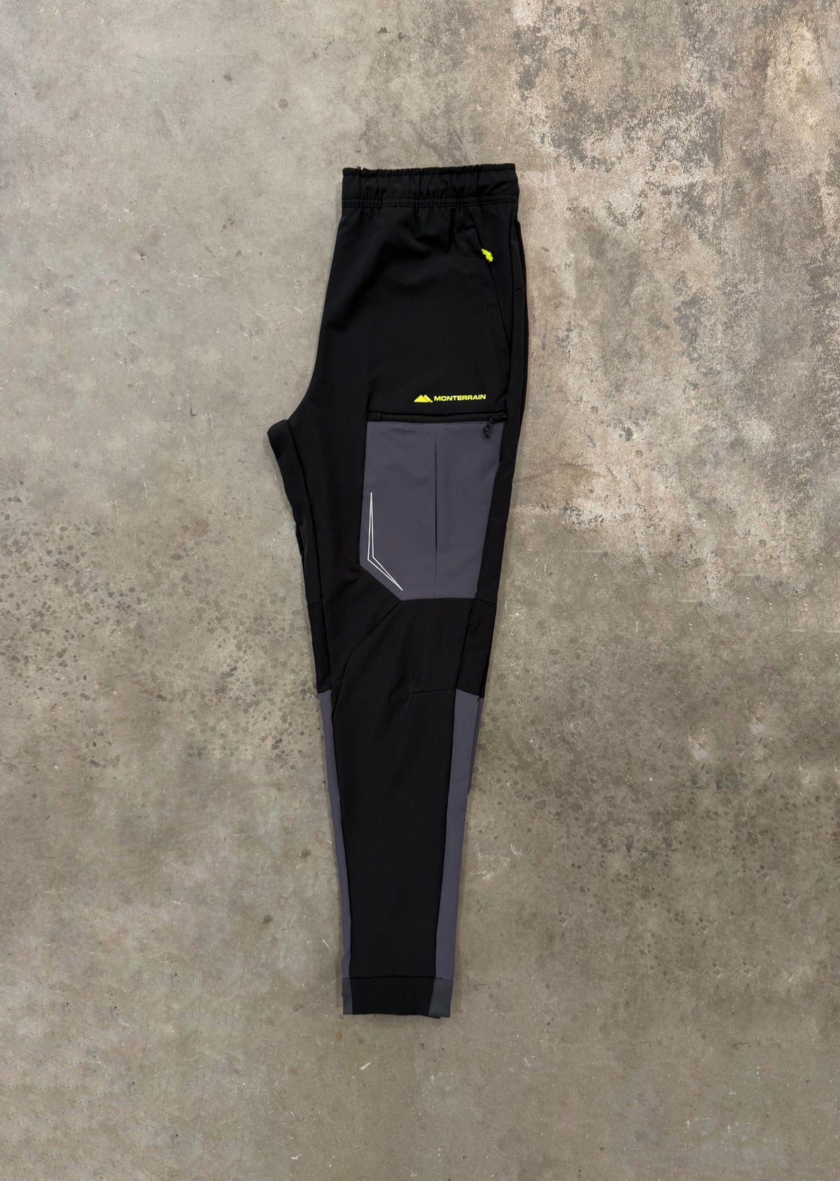 Monterrain Orbit Woven Pant - Black / Charcoal from DripModa