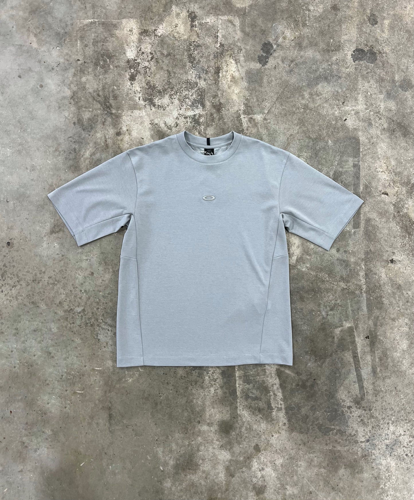 Oakley Driven T Shirt - Cement Grey from DripModa