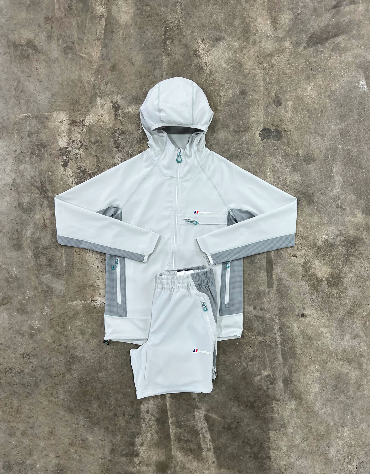 Berghaus Wavertree Light Grey Set - Jacket / Short