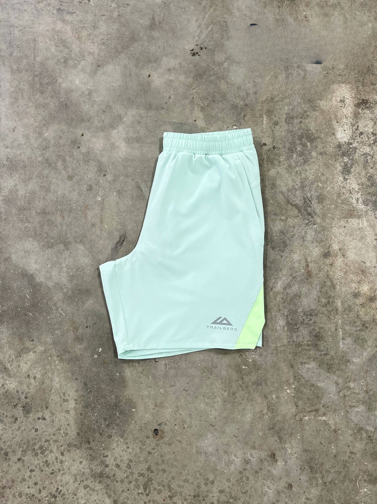 Trailberg SS26 Cloud Mint Set - T Shirt / Short
