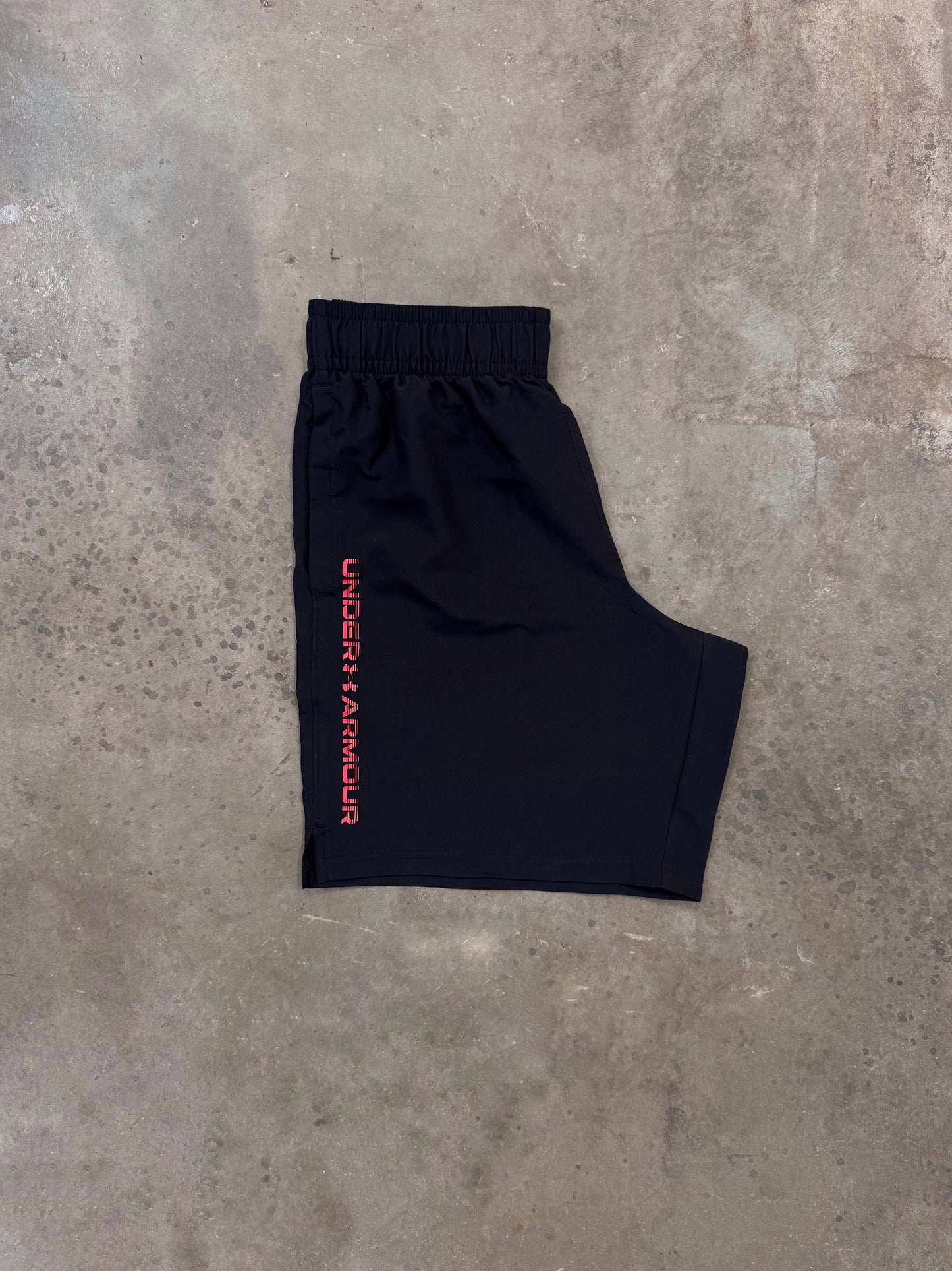 Under Armour Wordmark Short - Black / Red