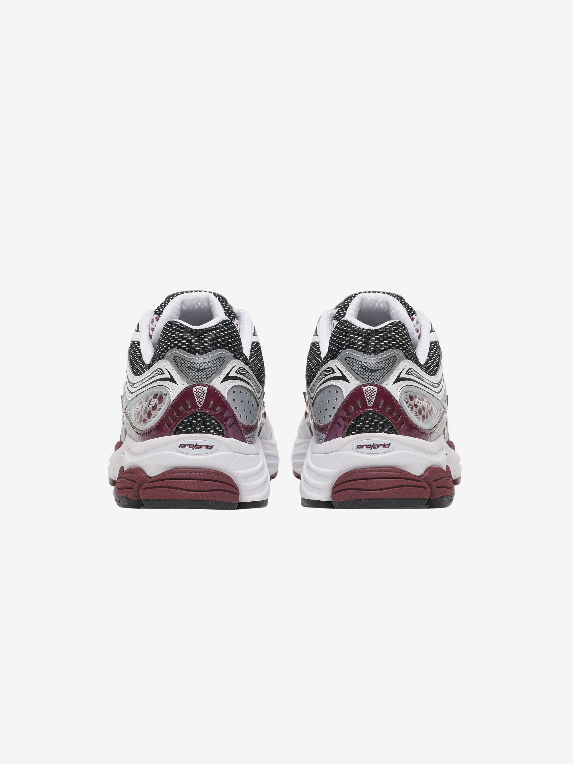 Saucony Omni 9 Trainer - White / Maroon from DripModa