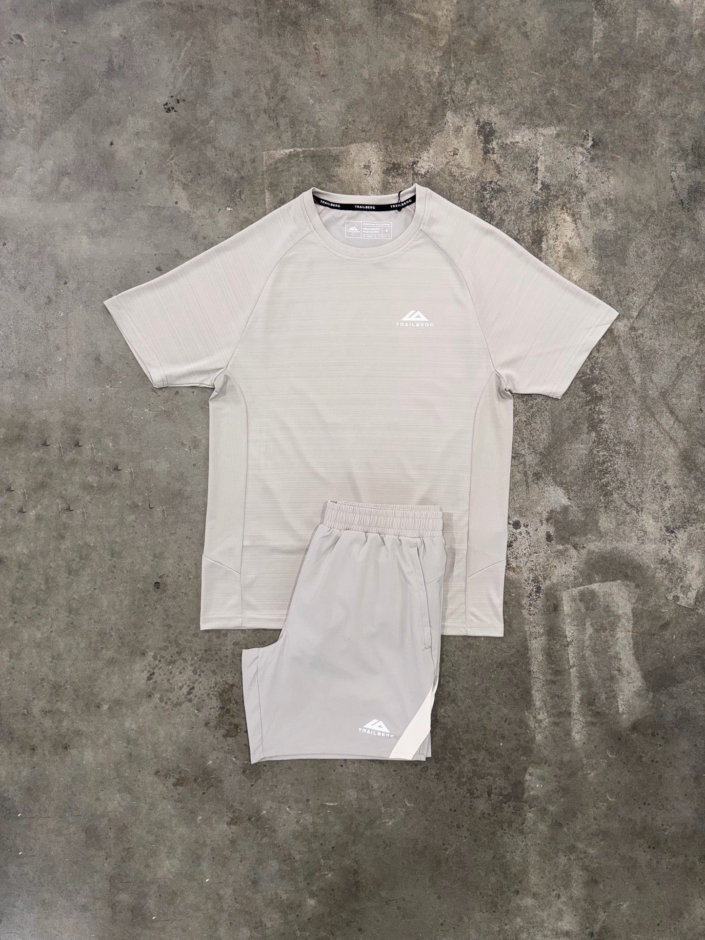 Trailberg SS26 Cloud Pebblestone Set - T Shirt / Short