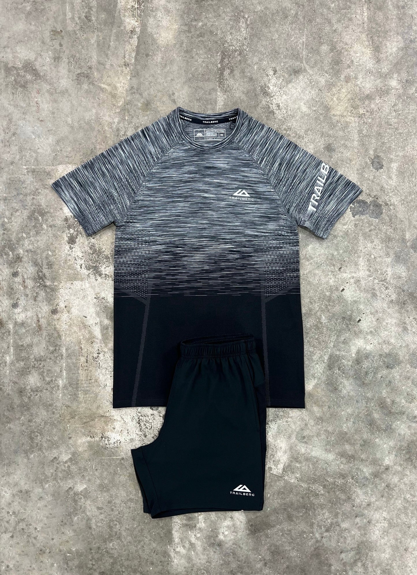 Trailberg Arc Black Seamless Set - T Shirt / Short