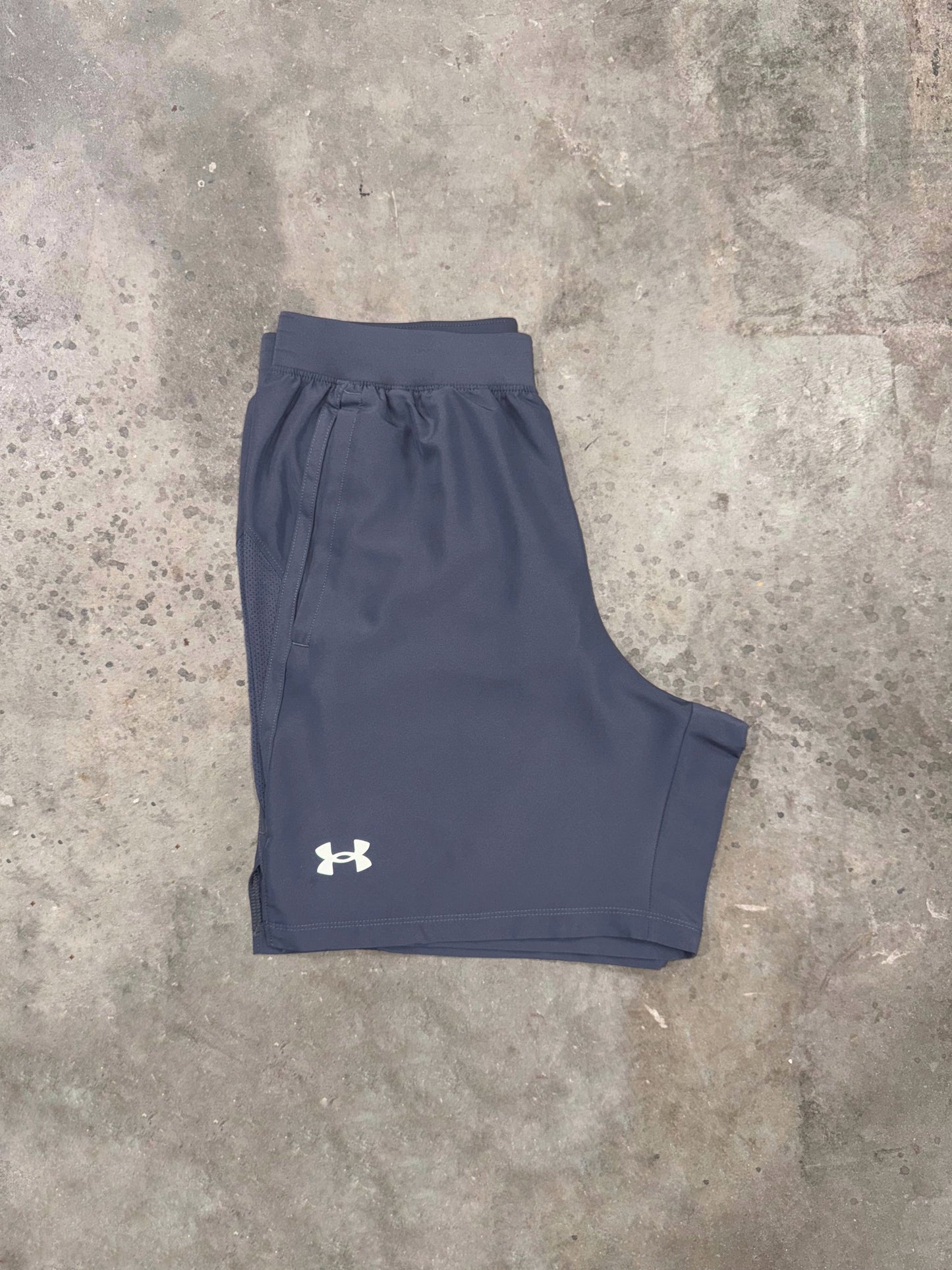 Under Armour Launch Short - Grey