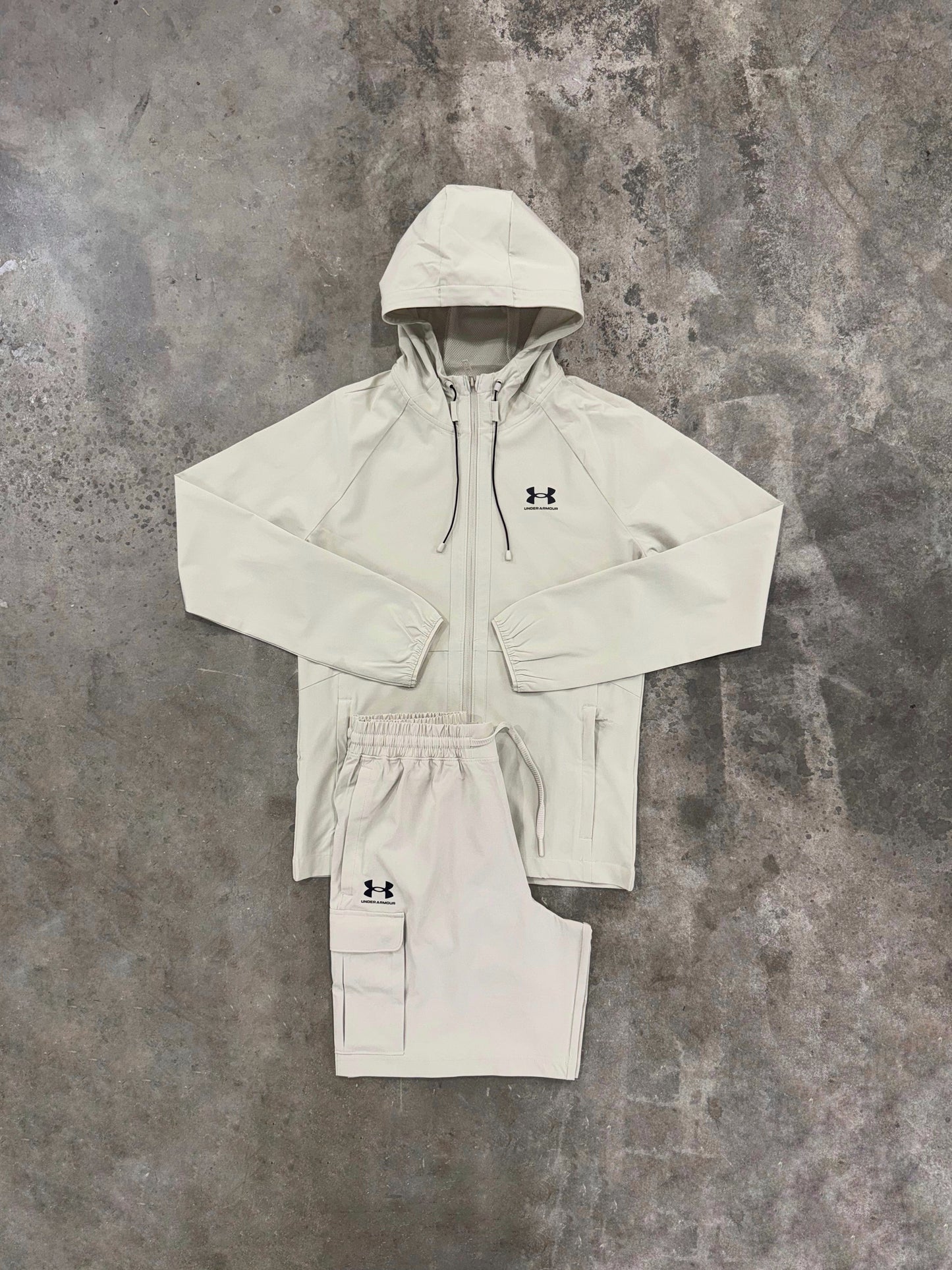 Under Armour Woven Vibe Stone Set - Jacket / Short