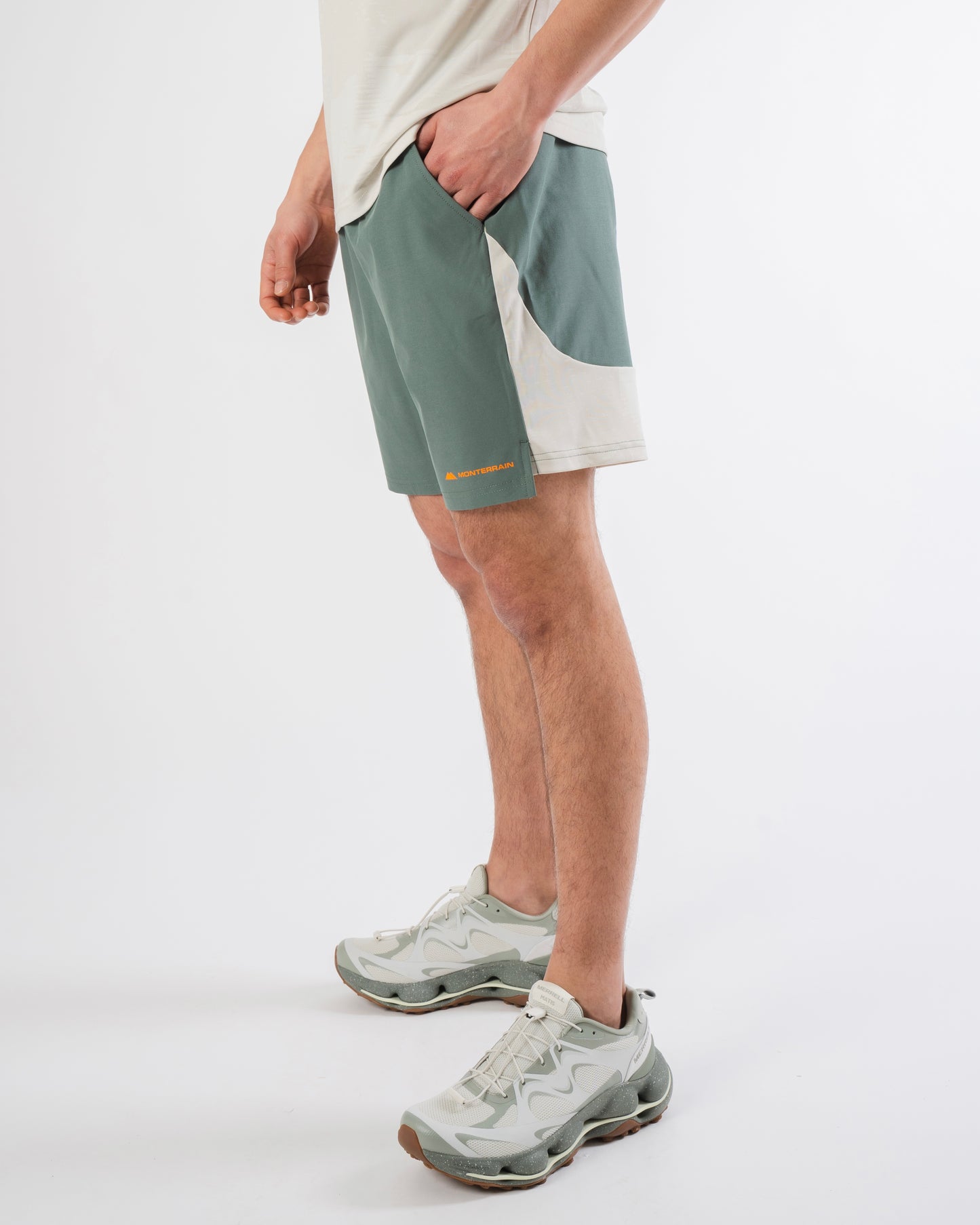 Monterrain Divide Green 3 Piece Set - Jacket / T Shirt / Short