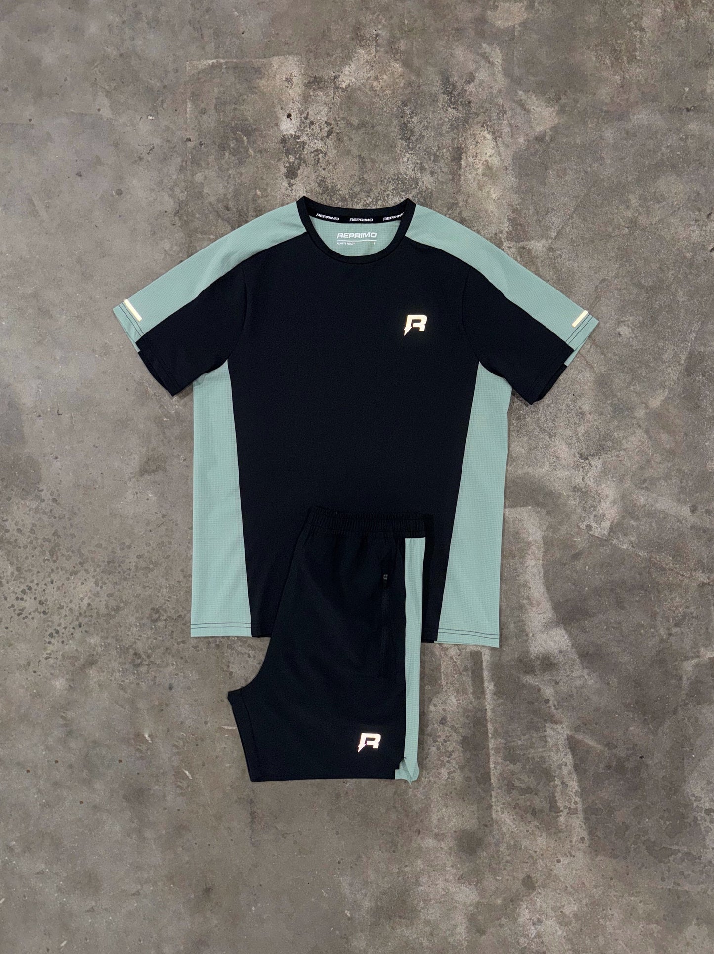 Reprimo Nova Iceberg Set - T Shirt / Shorts