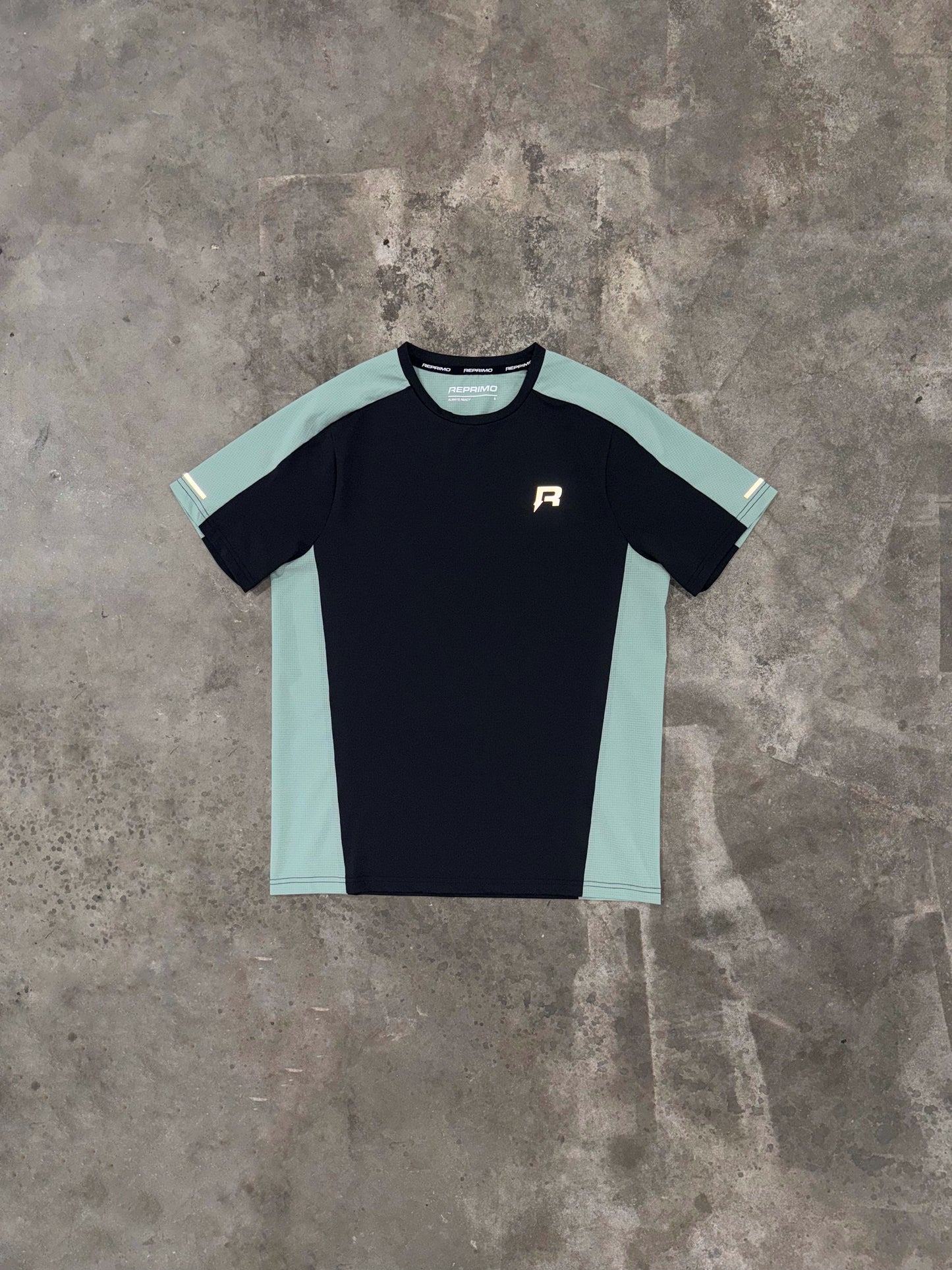 Reprimo Nova Iceberg Set - T Shirt / Shorts