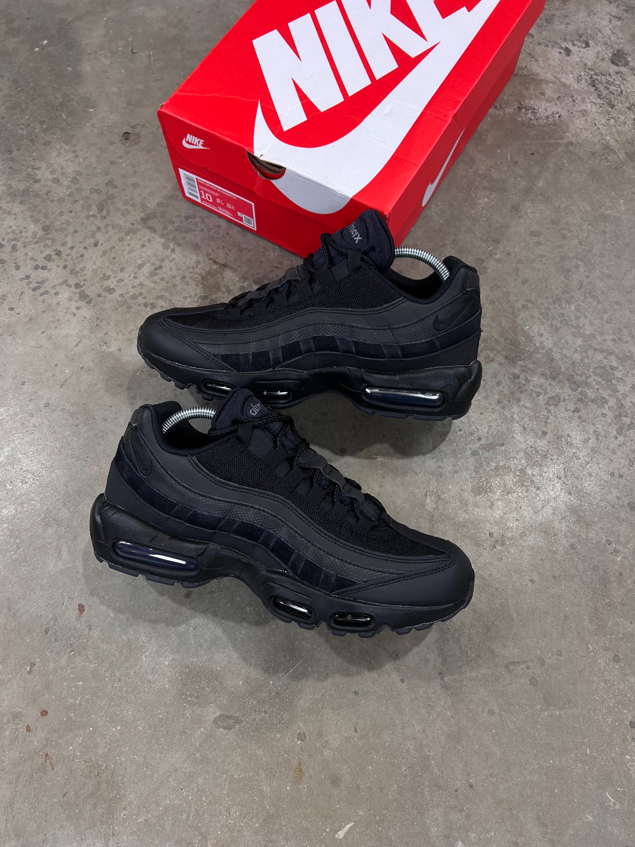 Nike Air Max 95\' エッセンシャル トリプル ブラック Nike Air Max 95\' エッセンシャル トリプル ブラック
