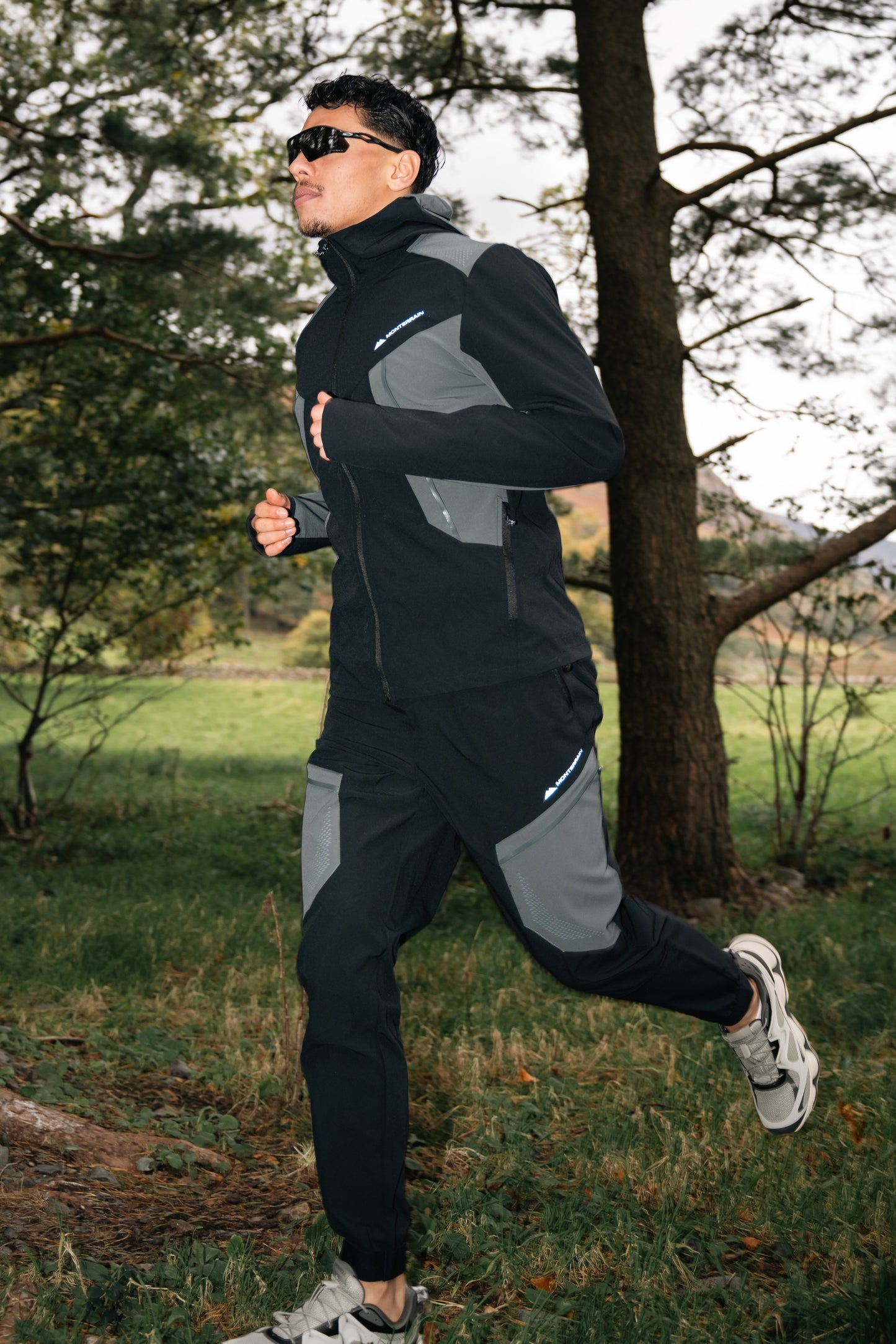 Monterrain Dynamic 2.0 Woven Black Tracksuit - Jacket / Pant