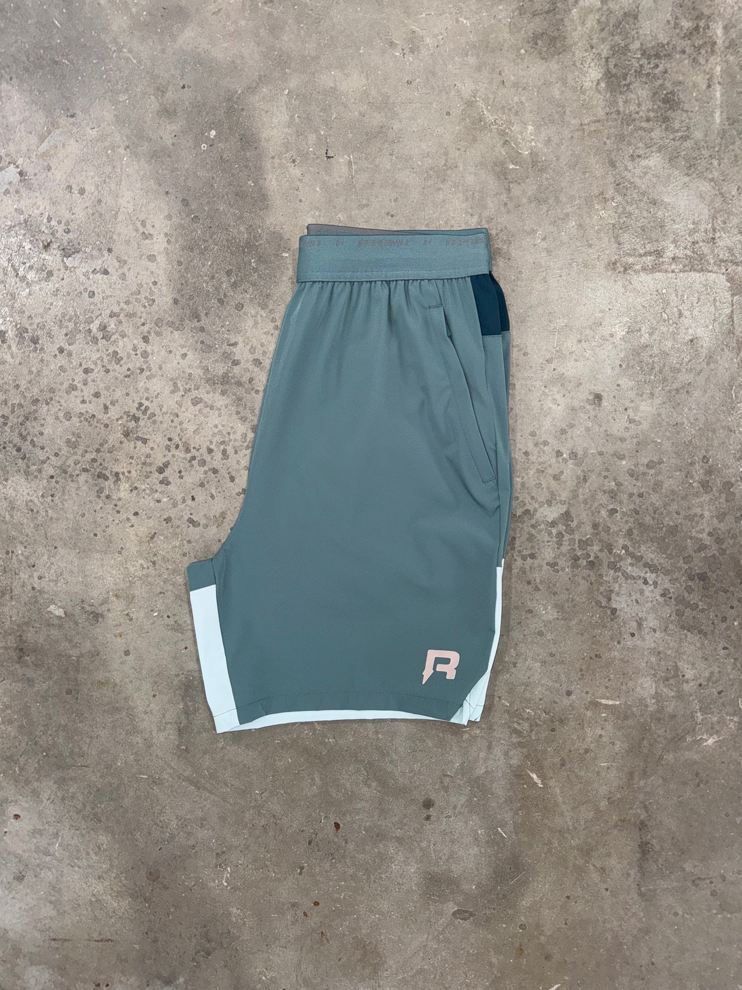 Reprimo Flight Short - Forest Green / Mint