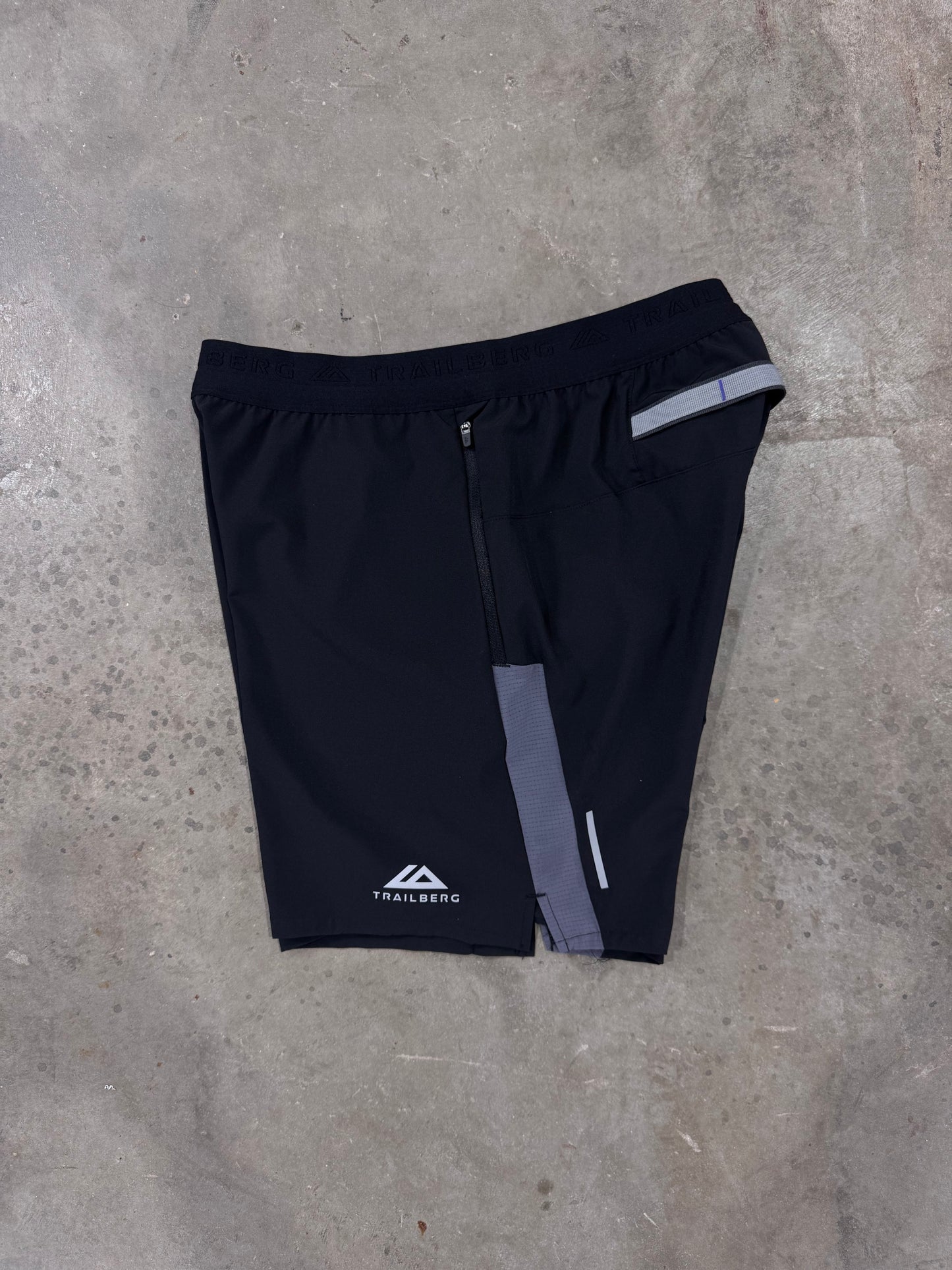 Trailberg Triathlon Short - Black / Irongate